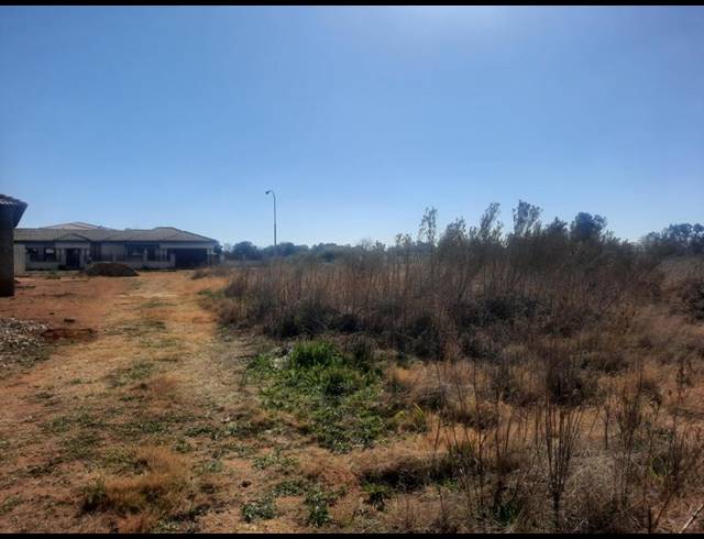 LAND FOR SALE IN KOOKRUS